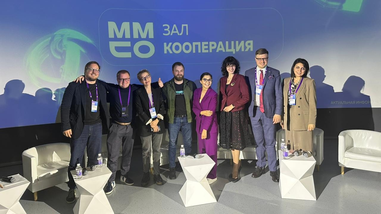 Эксперты платформы «Россия – страна возможностей» рассказали о возможностях для молодежи и роли блогеров в образовании на ММСО. EXPO-2023