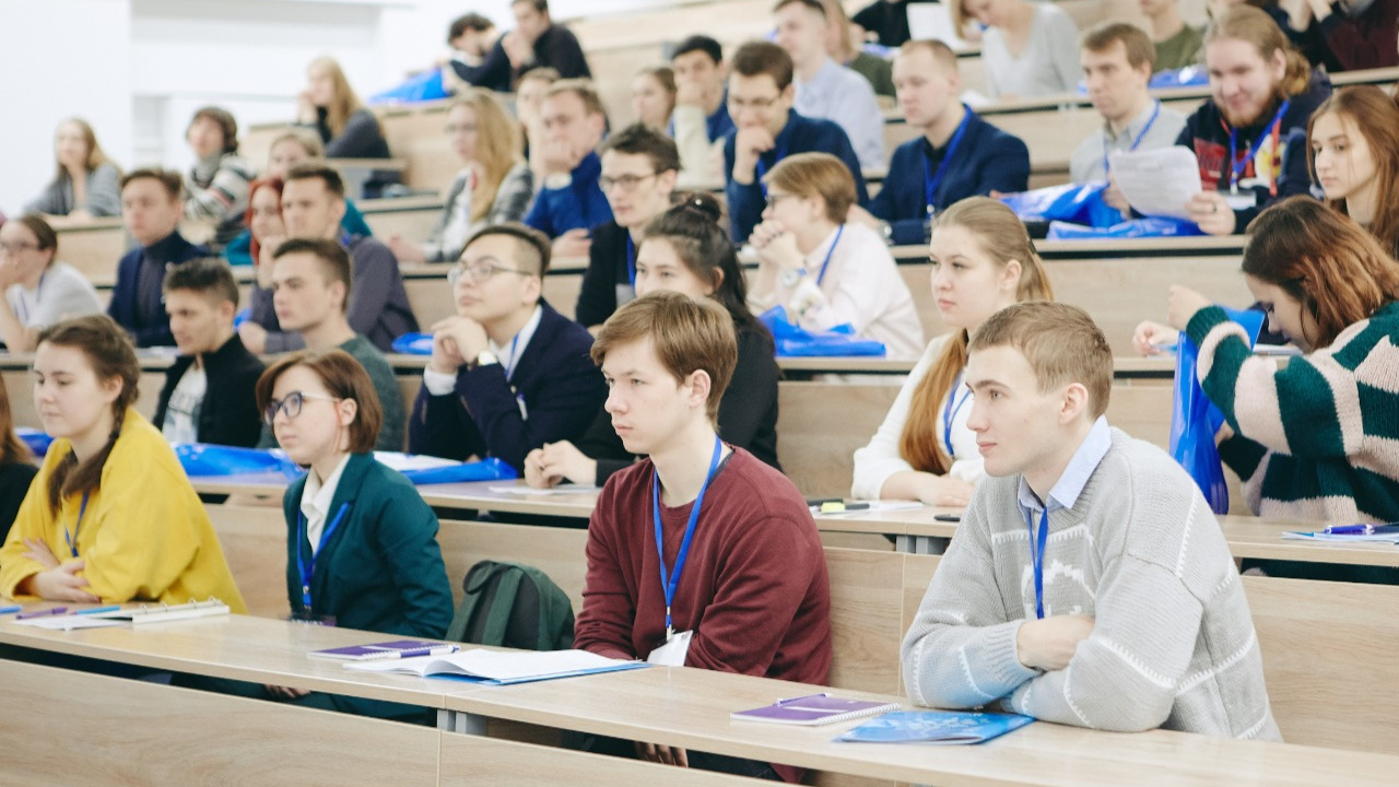Исследование Нетологии и платформы «Россия – страна возможностей»: 99% россиян планируют продолжать образование после получения диплома