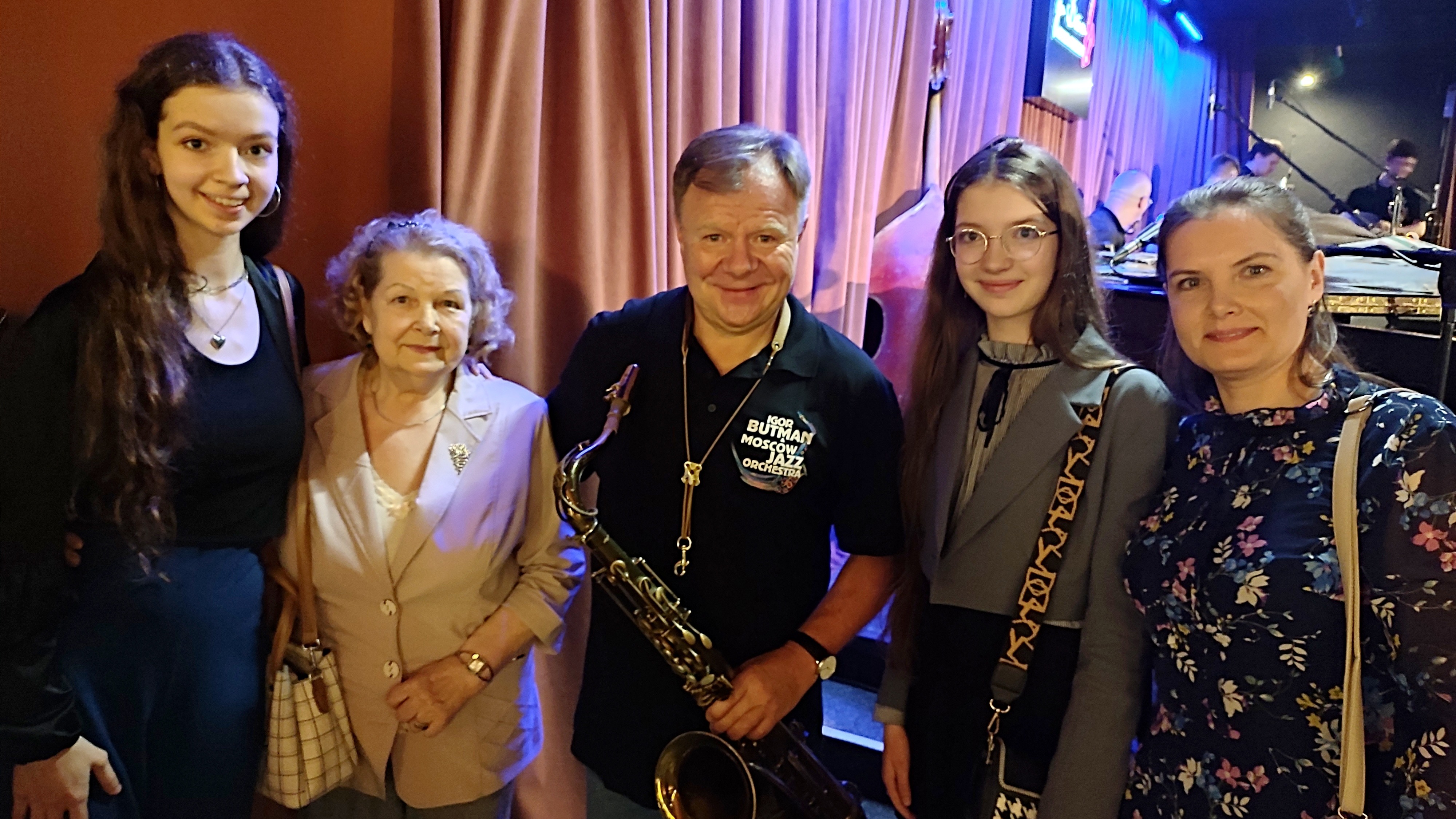 Участники конкурса «Это у нас семейное» побывали на концерте саксофониста Игоря Бутмана